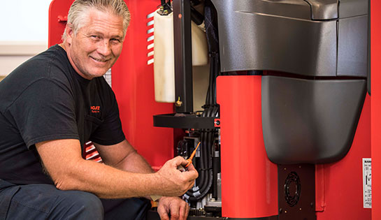 Better understand your asset and maintenance utilization costs by leveraging our dedicated fleet analysts to alert you when service is needed