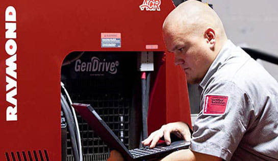 Opportunity charging for electric forklift batteries from Pengate